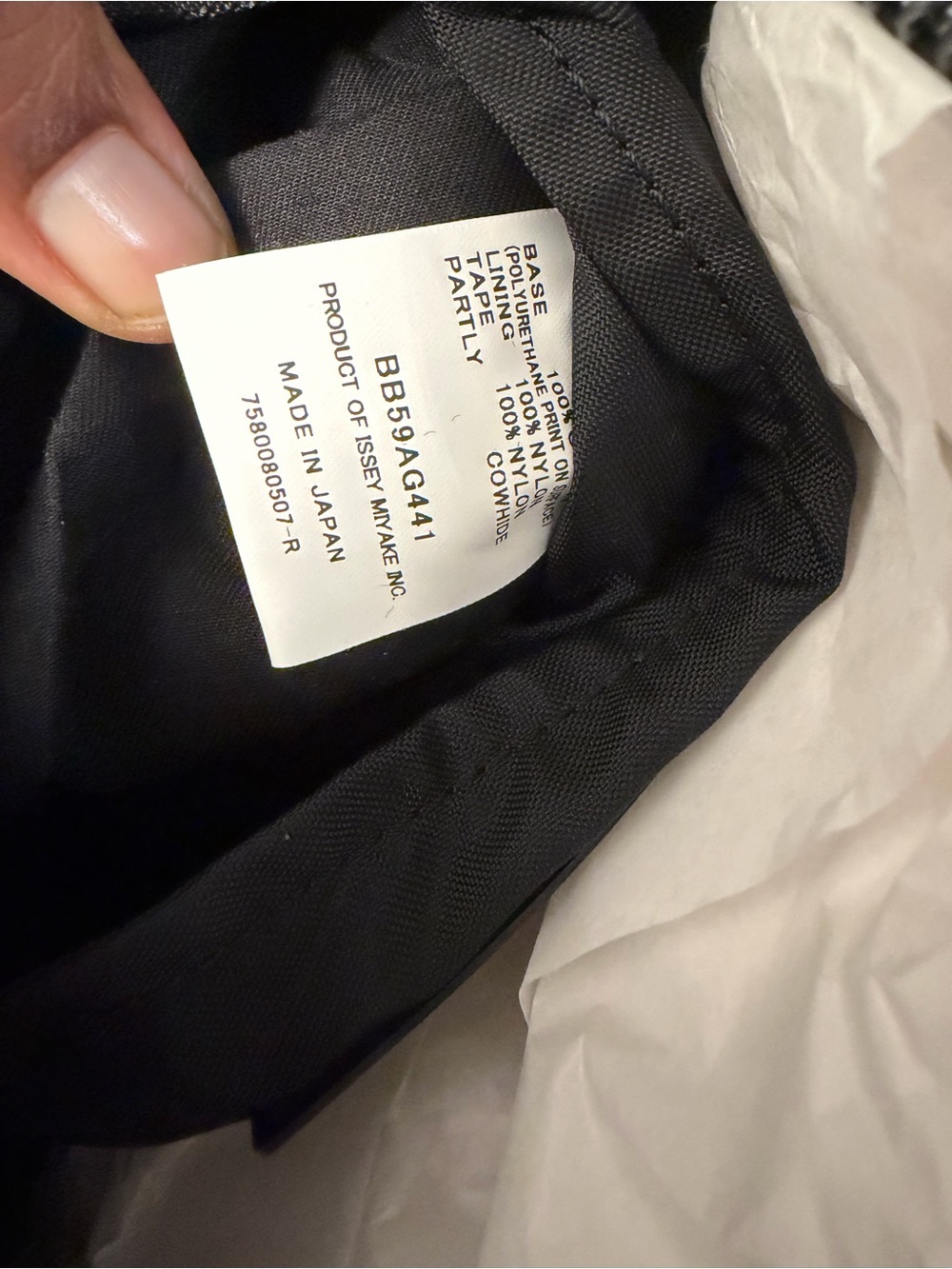 Shoulder Bags - Picture 15 of 15